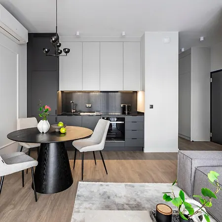 Chronos With Parking And Air Conditioning In Wola By Renters Prestige Apartamento *
