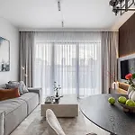 Chronos With Parking And Air Conditioning In Wola By Renters Prestige Apartament